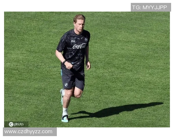 德布劳内正式加盟那不勒斯签约三年誓言冲击意甲冠军荣耀 德布劳内正式加盟那不勒斯签约三年誓言冲击意甲冠军荣耀