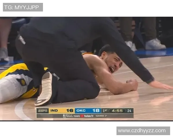 哈里伯顿在比赛中疑似跟腱受伤泪洒赛场遗憾提前退场